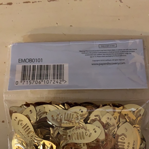 Fish & Shell Confetti - Picture 4 of 6